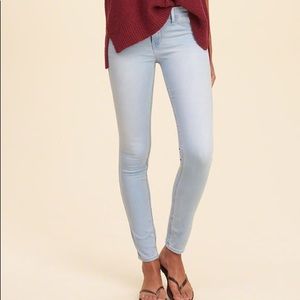 hollister light denim skinny jeans
